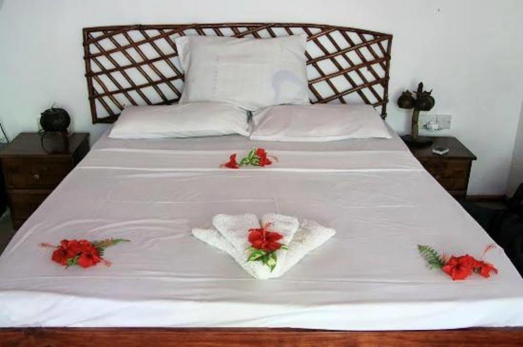 Coco Bay Guest House Anse Volbert Village  Ngoại thất bức ảnh